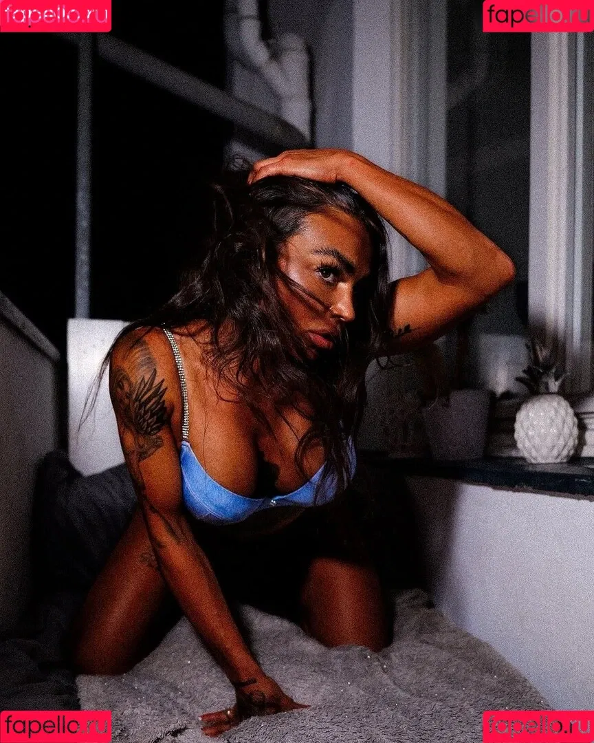 Anny Marry Onlyfans Photo Gallery 