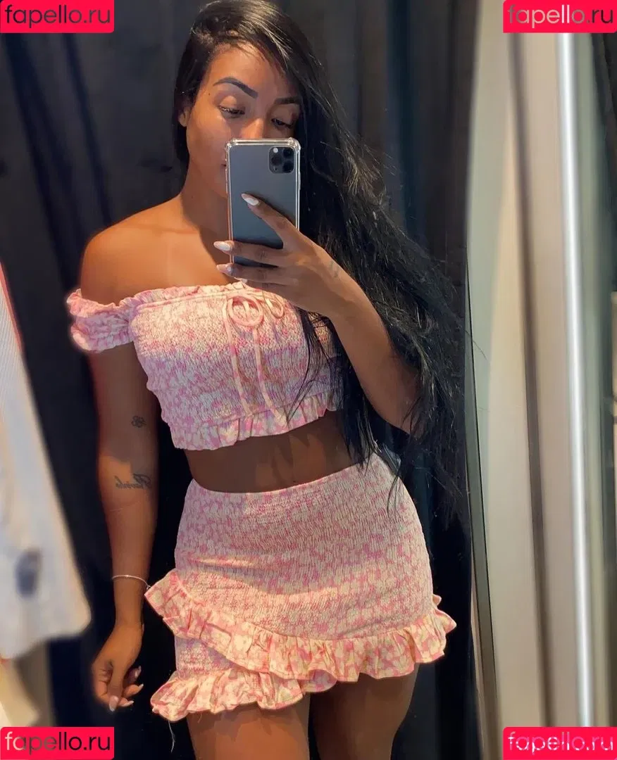 Thami Souza Onlyfans Photo Gallery 