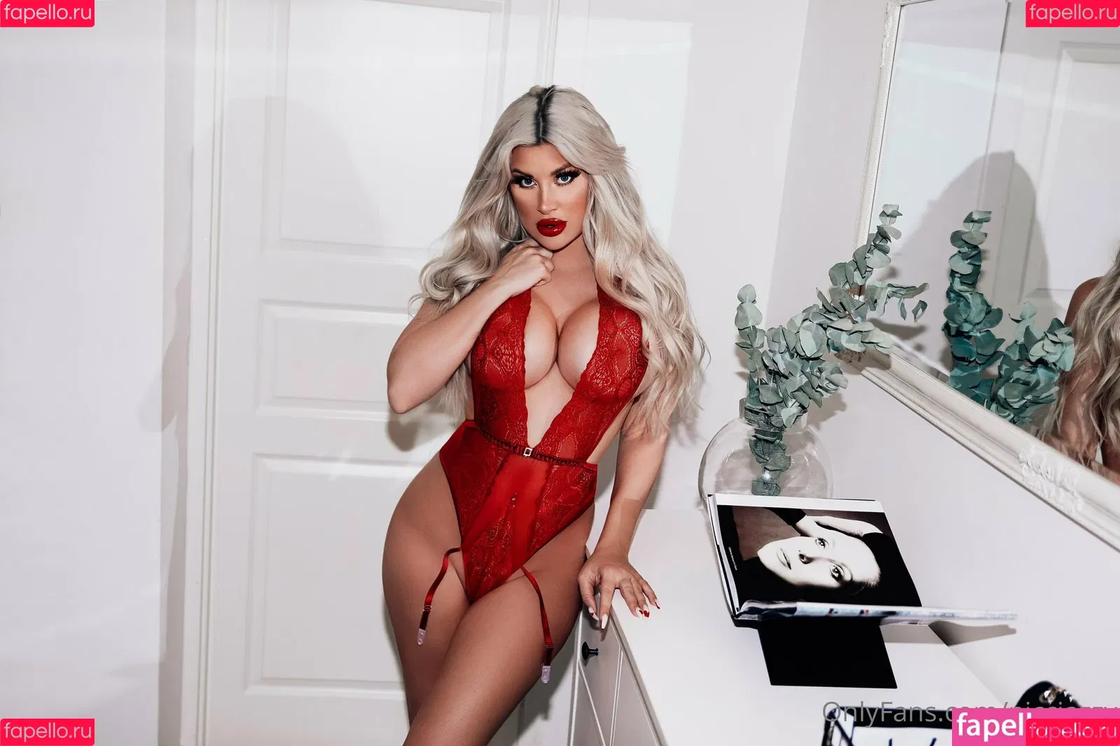 Nicci Azzy Onlyfans Photo Gallery 