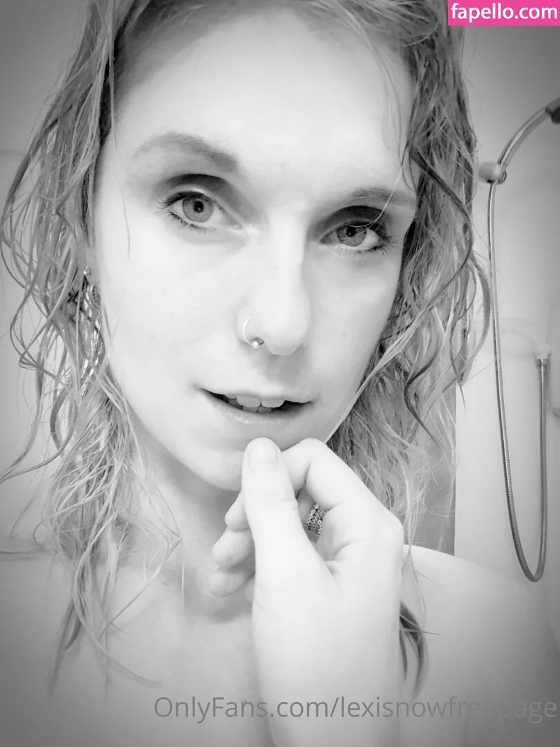 lexisnowfreepage Nude Onlyfans Photo 41