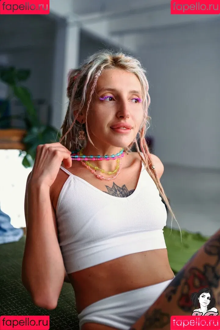 MaryAnnaJane Onlyfans Photo Gallery 