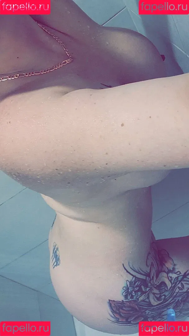 SugarKrispyKat Onlyfans Photo Gallery 