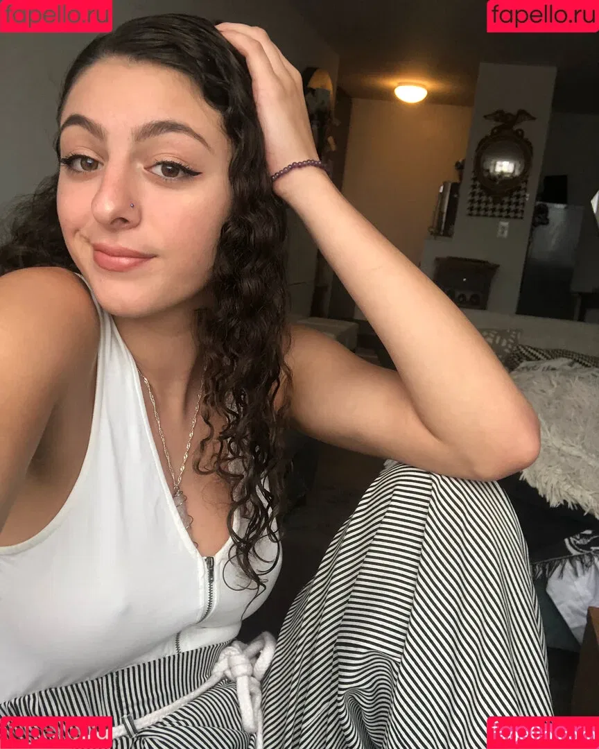 starrysighh Onlyfans Photo Gallery 
