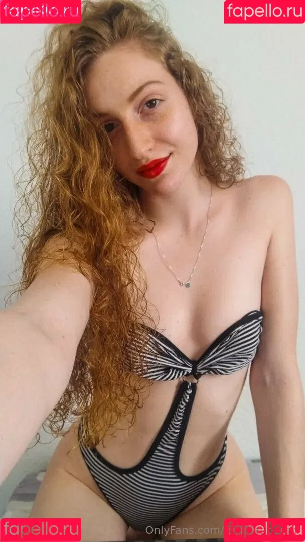 laviniatiburski Onlyfans Photo Gallery 