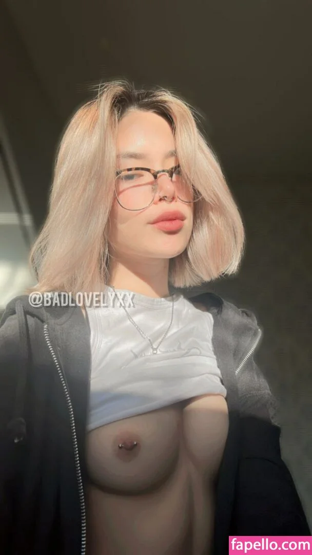Badlovelyxx Onlyfans Photo Gallery 