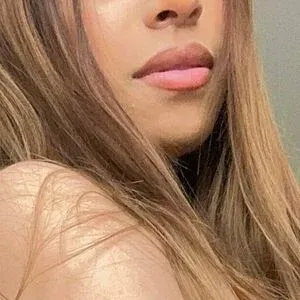 bust4mel Onlyfans Photo Gallery 