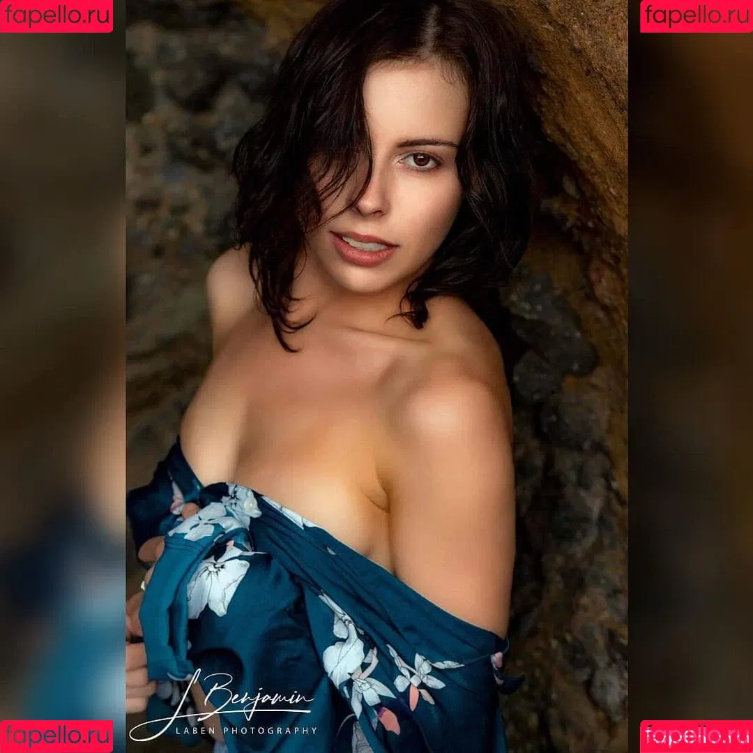 Zoe Phillips Onlyfans Photo Gallery 
