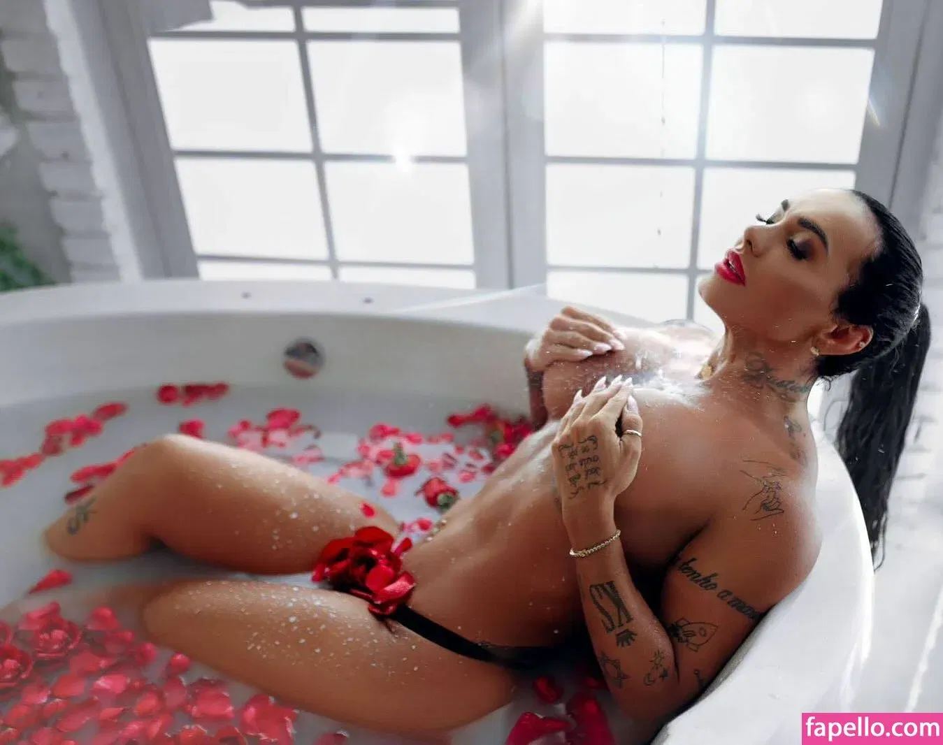 Kamila Simioni Onlyfans Photo Gallery 