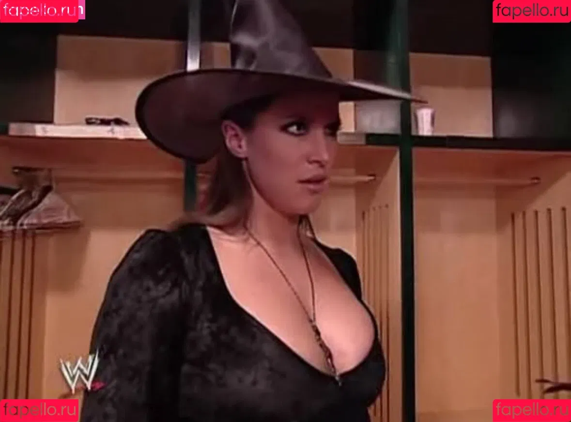 Stephanie McMahon Onlyfans Photo Gallery 