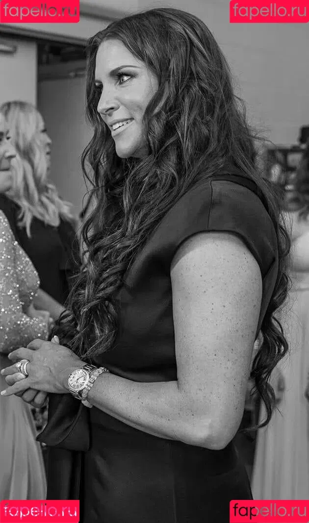 Stephanie McMahon Onlyfans Photo Gallery 