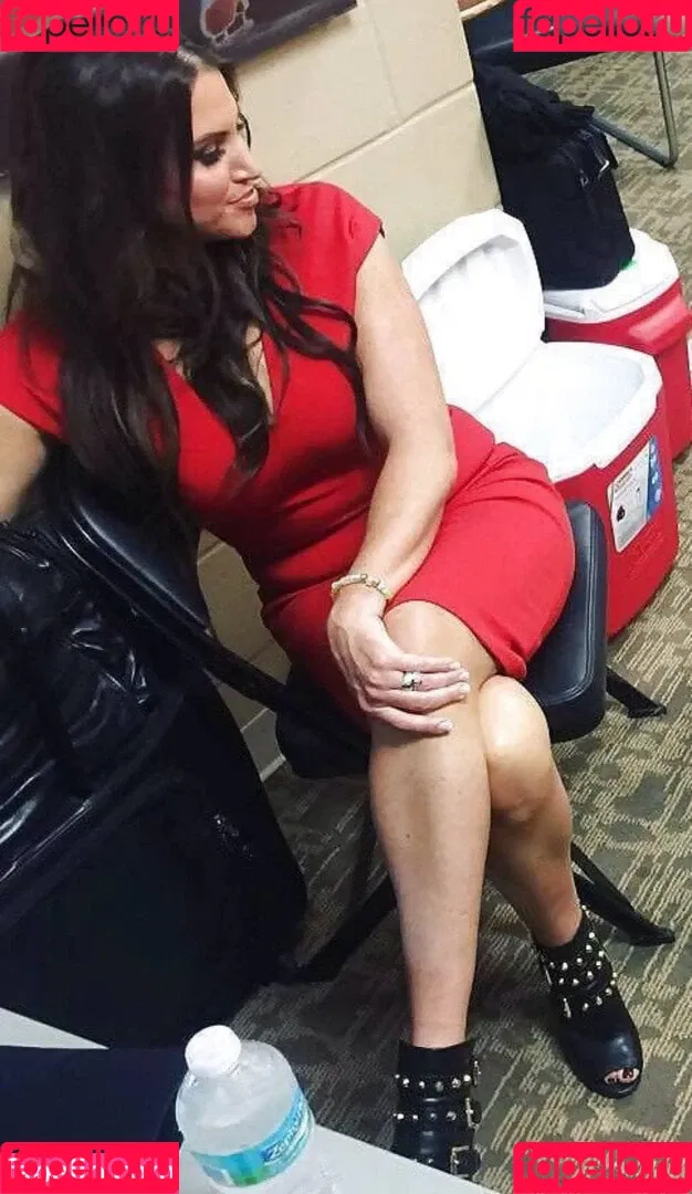 Stephanie McMahon Onlyfans Photo Gallery 