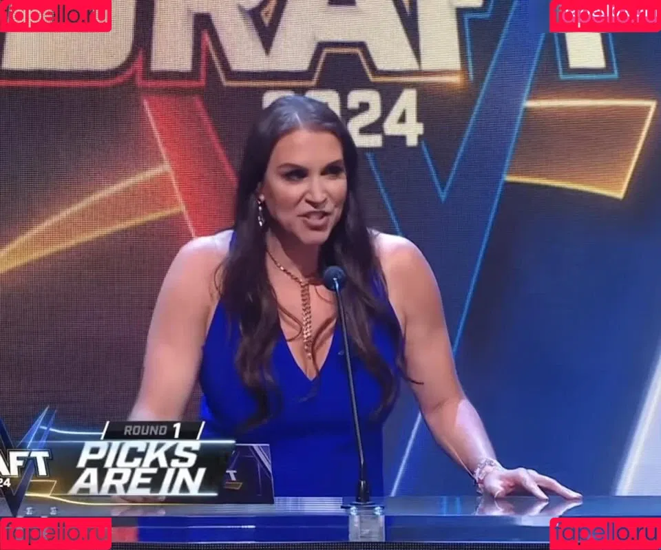 Stephanie McMahon Onlyfans Photo Gallery 