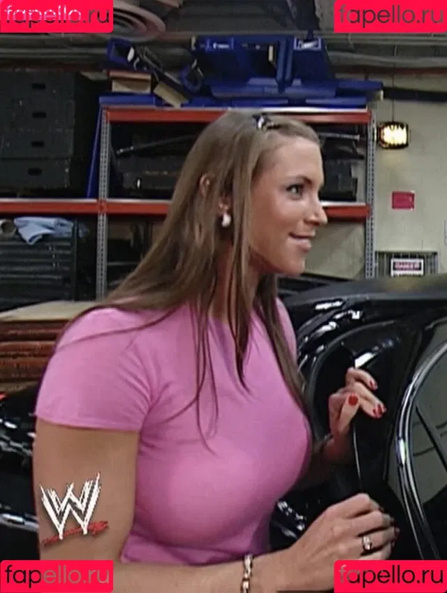 Stephanie McMahon Onlyfans Photo Gallery 