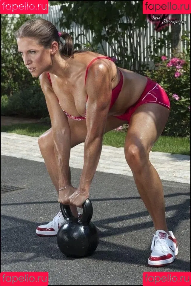 Stephanie McMahon Onlyfans Photo Gallery 