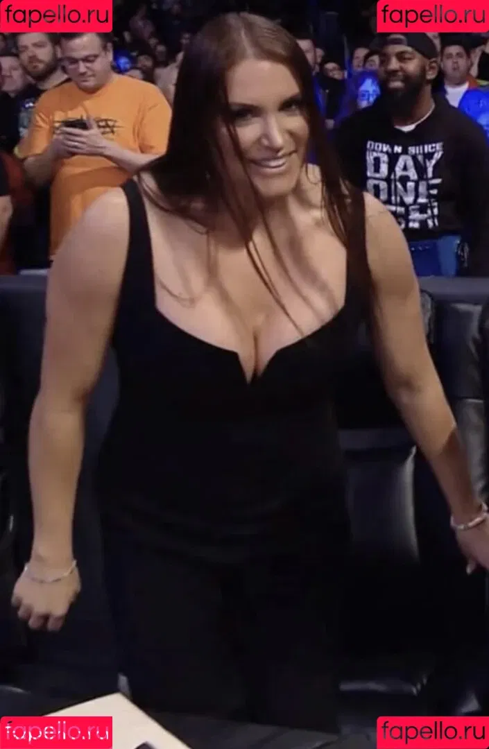 Stephanie McMahon Onlyfans Photo Gallery 