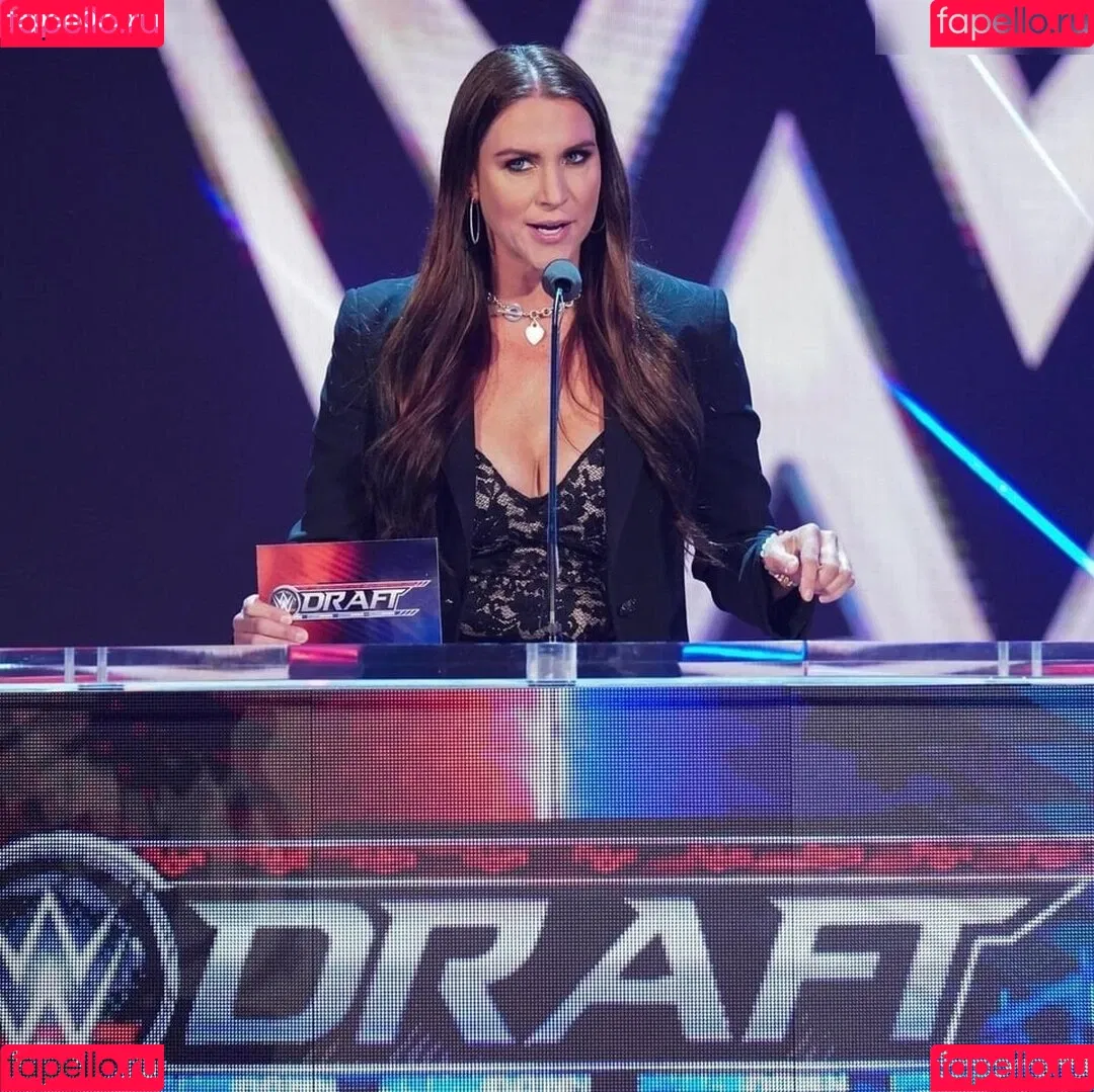 Stephanie McMahon Onlyfans Photo Gallery 