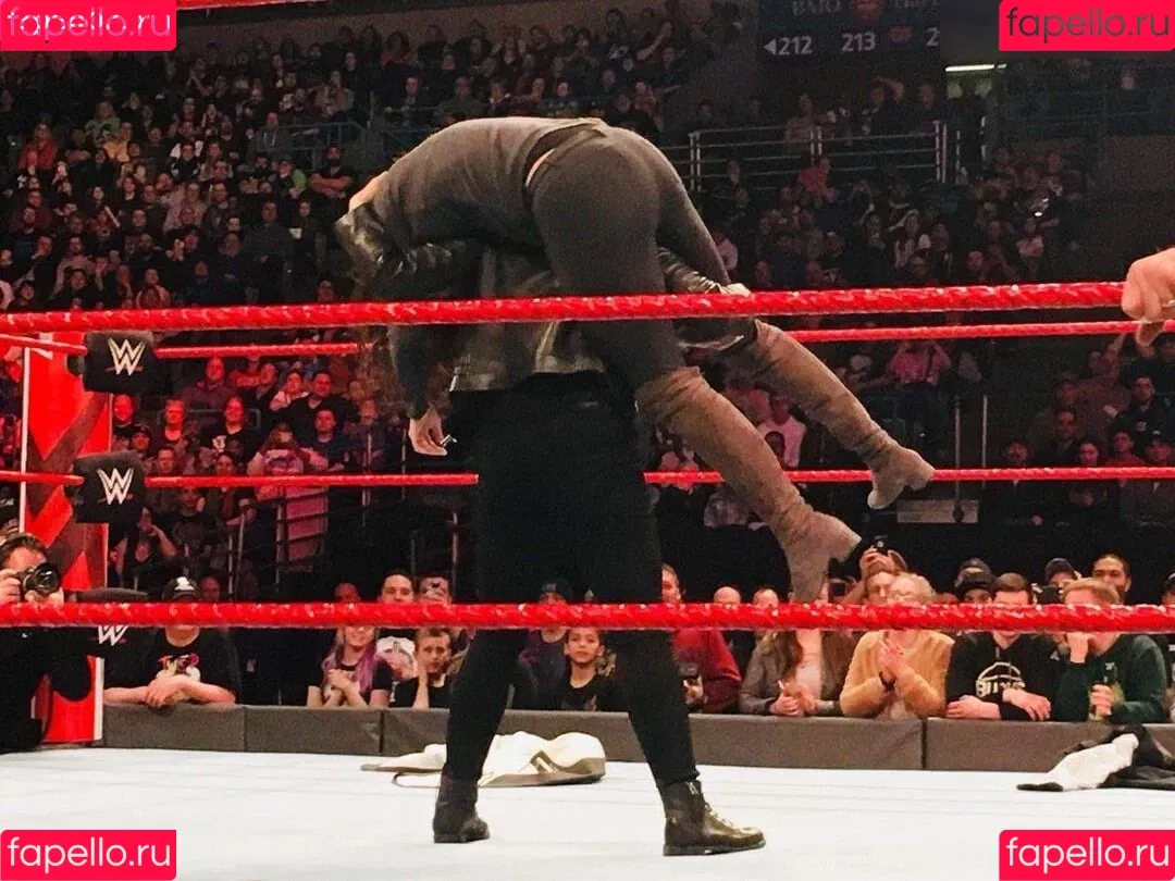 Stephanie McMahon Onlyfans Photo Gallery 