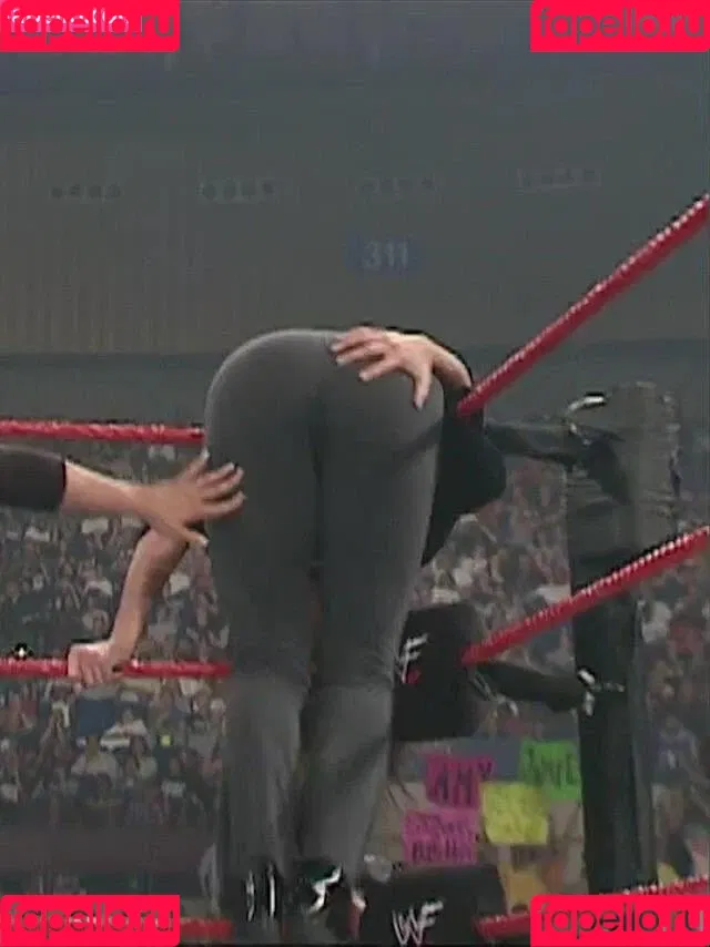 Stephanie McMahon Onlyfans Photo Gallery 