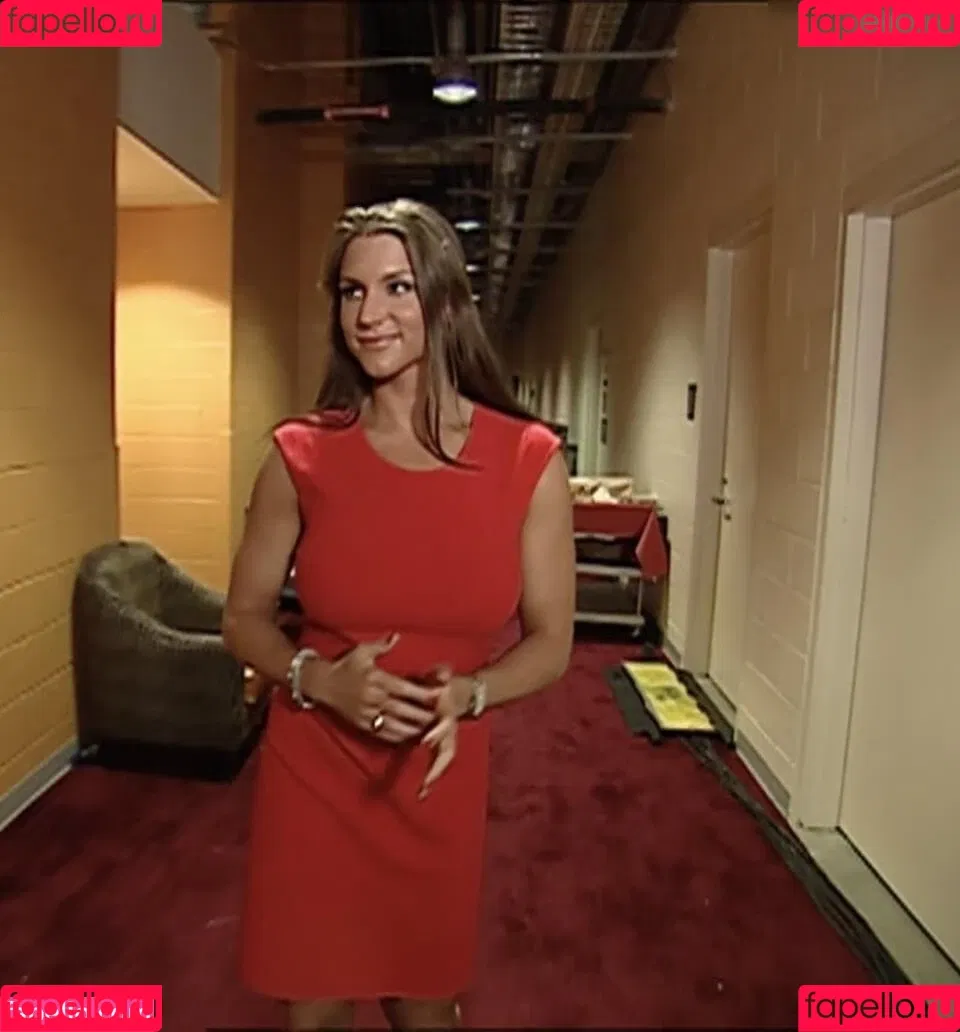 Stephanie McMahon Onlyfans Photo Gallery 