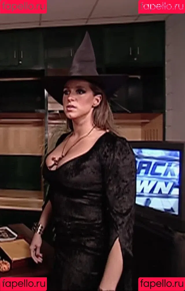 Stephanie McMahon Onlyfans Photo Gallery 