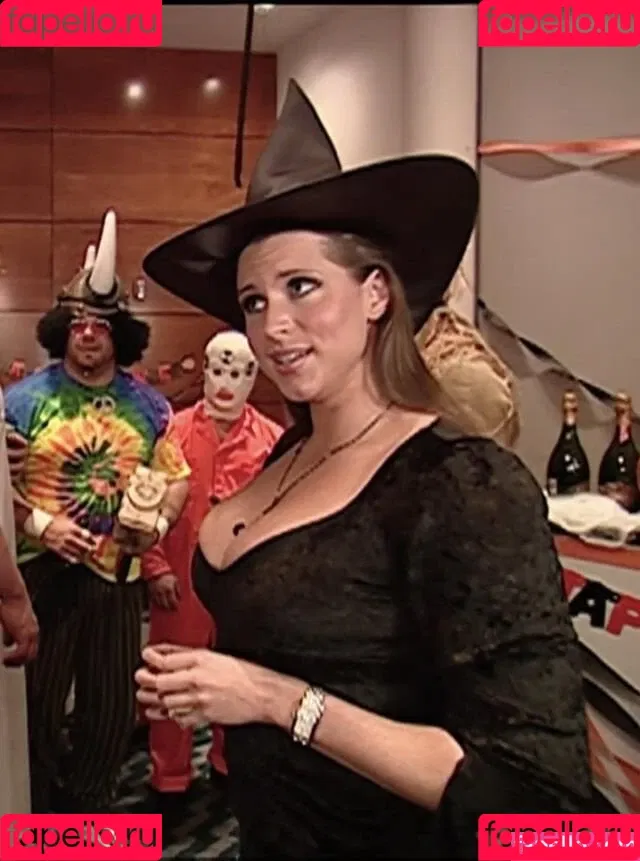 Stephanie McMahon Onlyfans Photo Gallery 