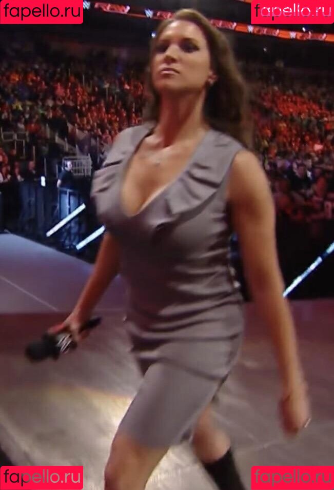 Stephanie McMahon Onlyfans Photo Gallery 