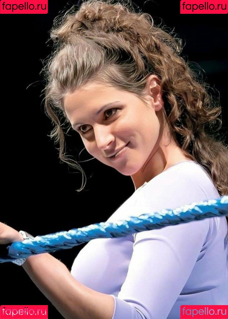 Stephanie McMahon Onlyfans Photo Gallery 