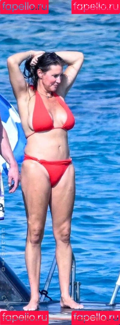 Stephanie McMahon Onlyfans Photo Gallery 