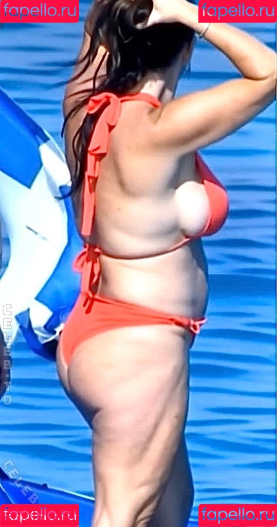 Stephanie McMahon Onlyfans Photo Gallery 