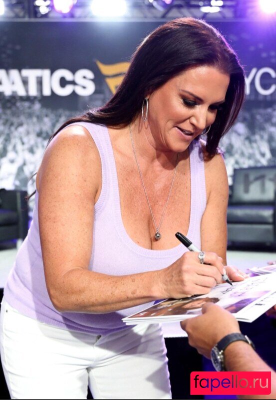 Stephanie McMahon Nude Onlyfans Photo 18