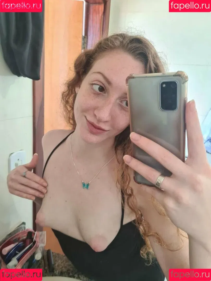 Lavínia Tiburski Onlyfans Photo Gallery 