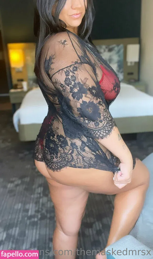 themaskedmrsx Onlyfans Photo Gallery 