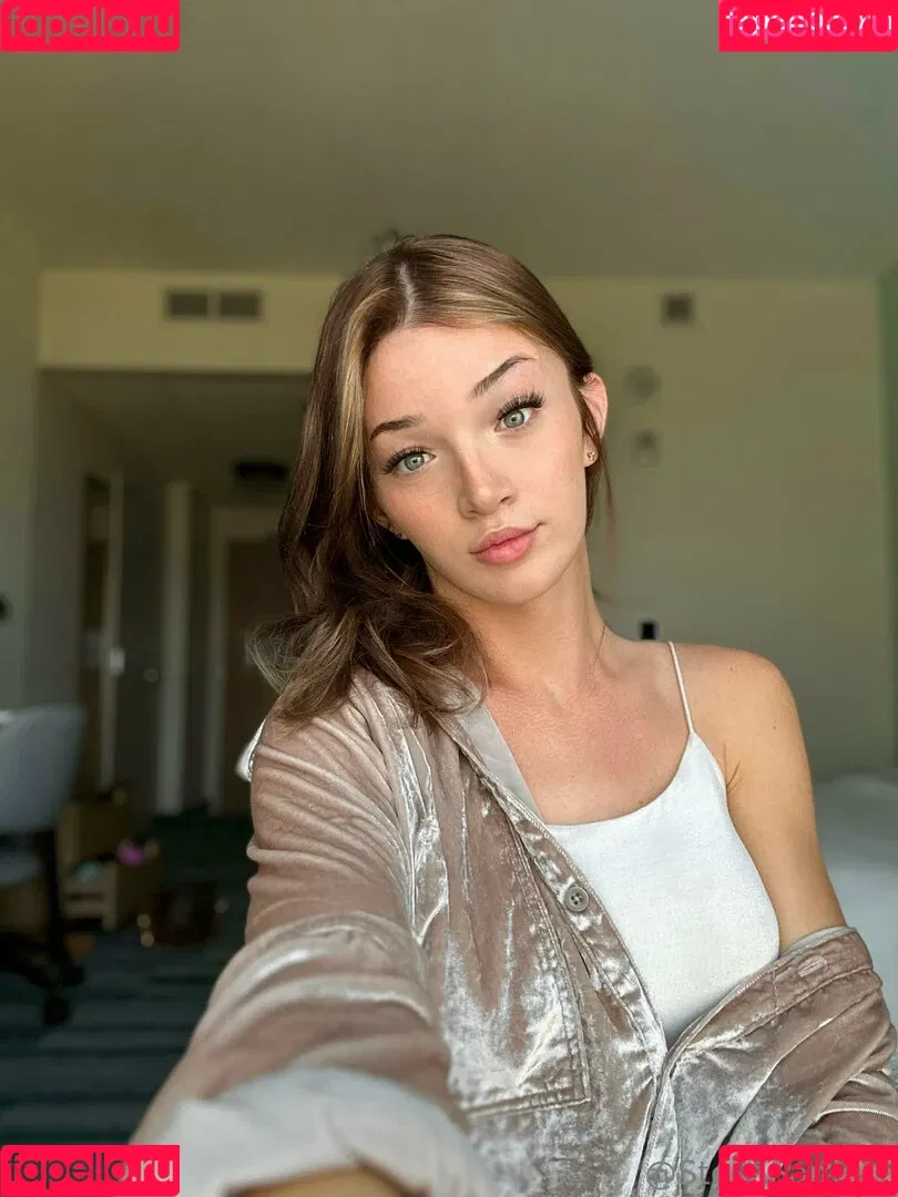 Stella Samore Onlyfans Photo Gallery 