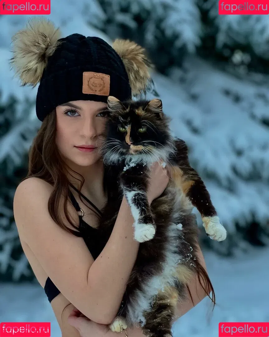 Sroka Onlyfans Photo Gallery 