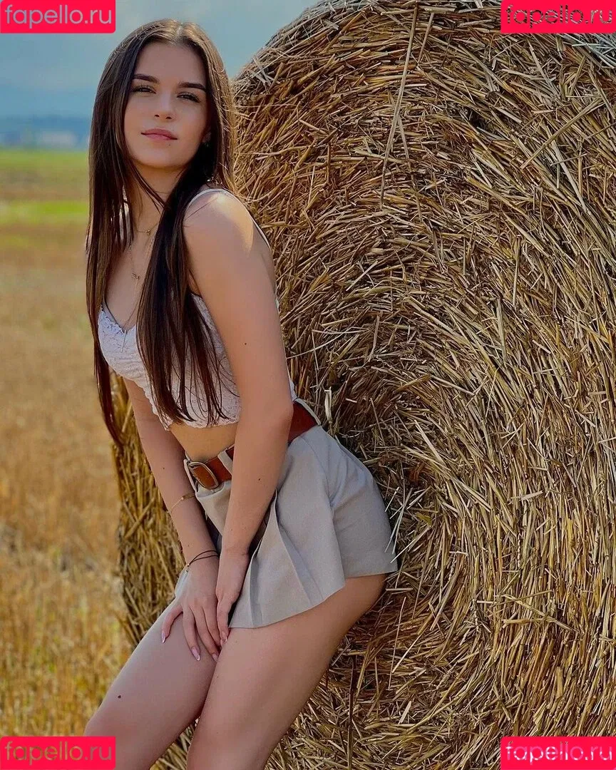 Sroka Onlyfans Photo Gallery 