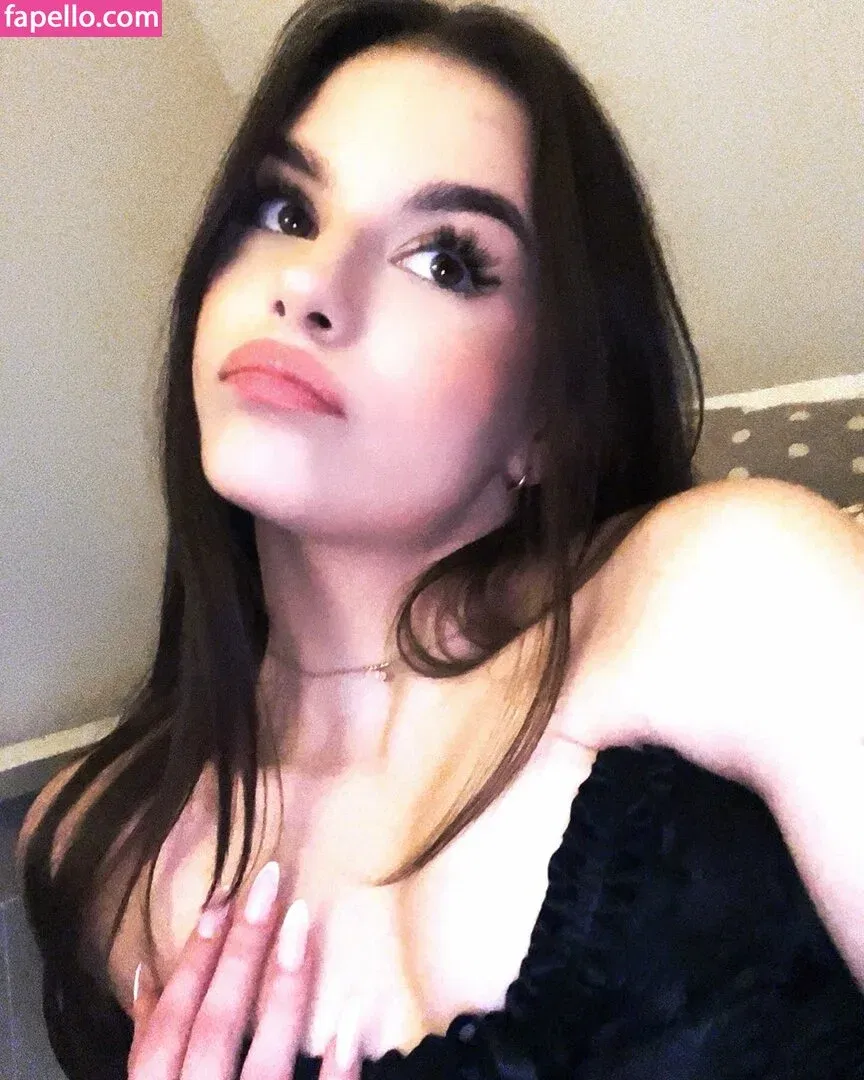 Sroka Onlyfans Photo Gallery 