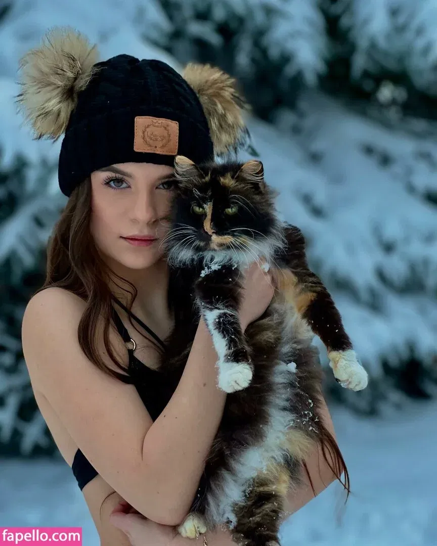 Sroka Onlyfans Photo Gallery 