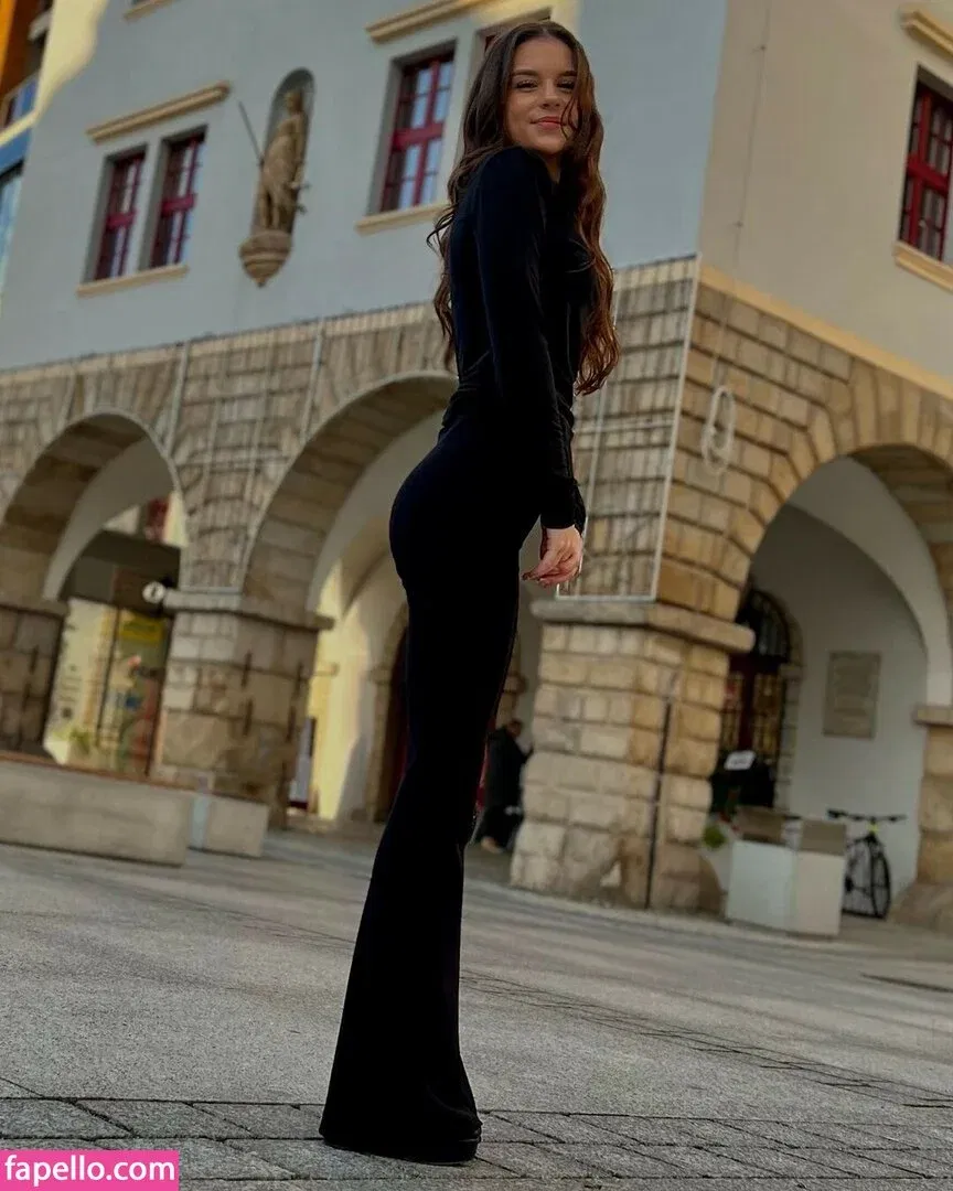 Sroka Onlyfans Photo Gallery 