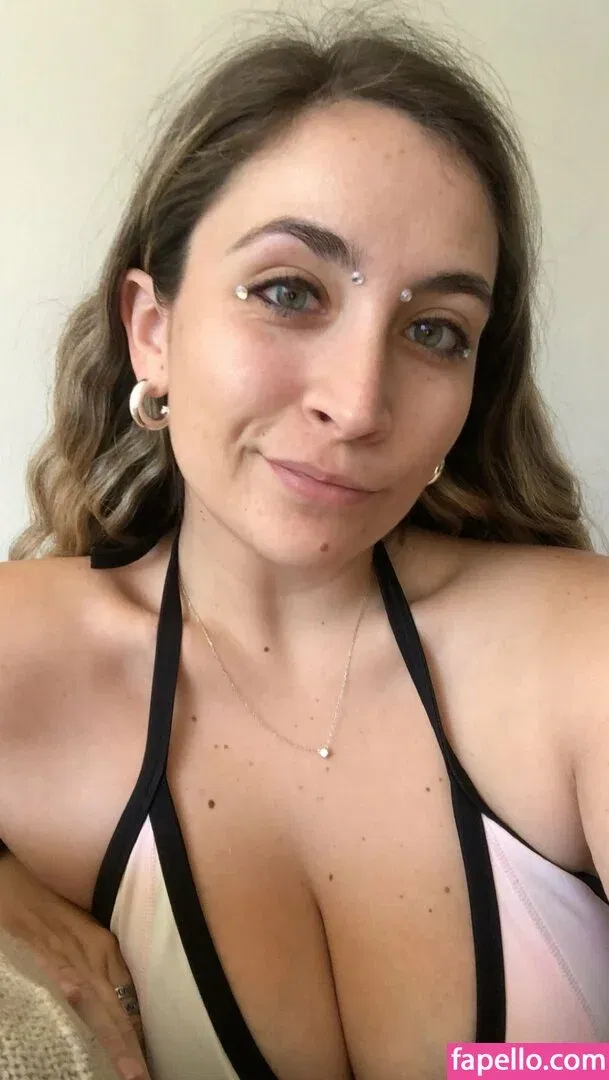 Hellyy_K Onlyfans Photo Gallery 