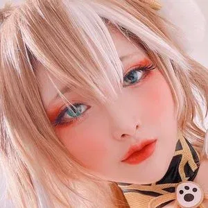 Zell Ching Onlyfans Photo Gallery 