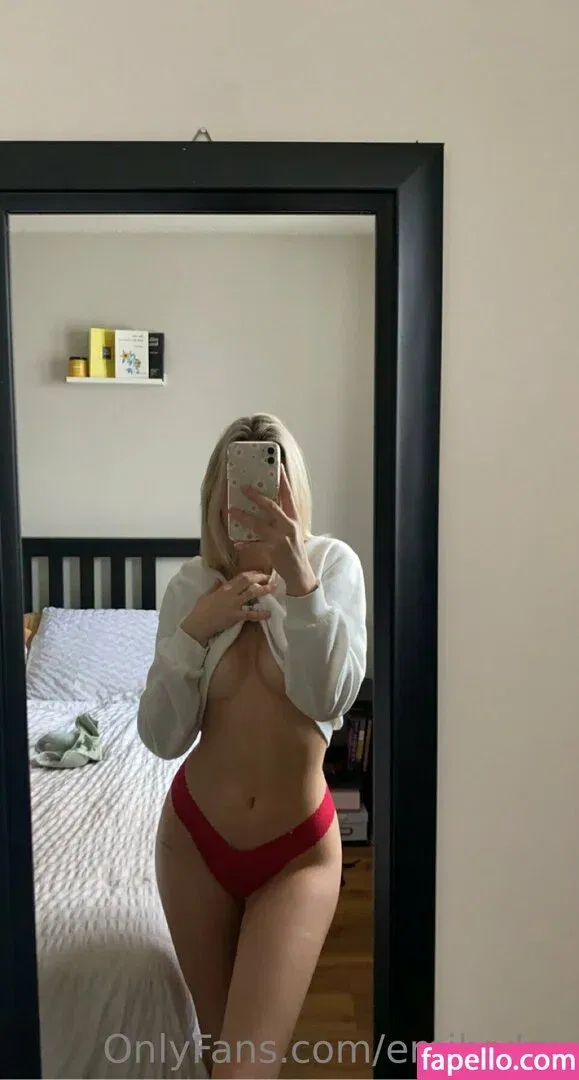 emilyylav Onlyfans Photo Gallery 