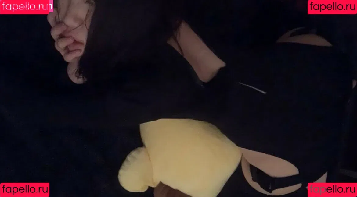 cokowiku Onlyfans Photo Gallery 