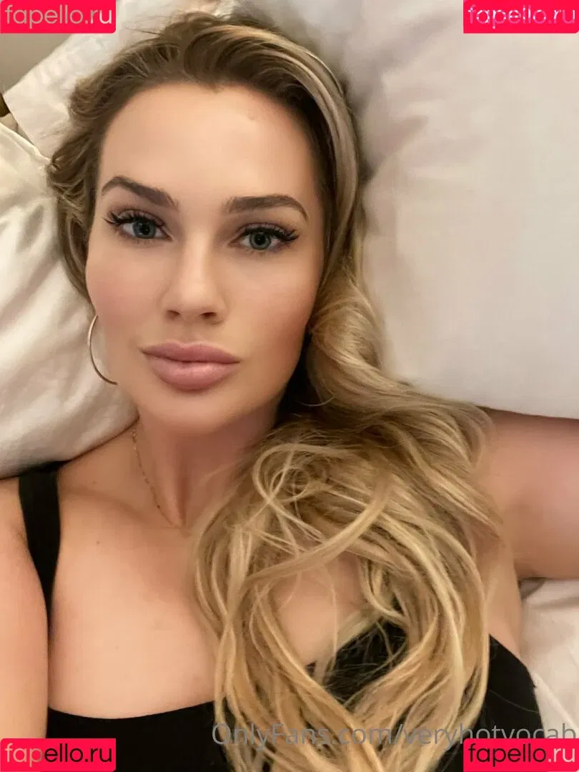 veryhotvocab Onlyfans Photo Gallery 