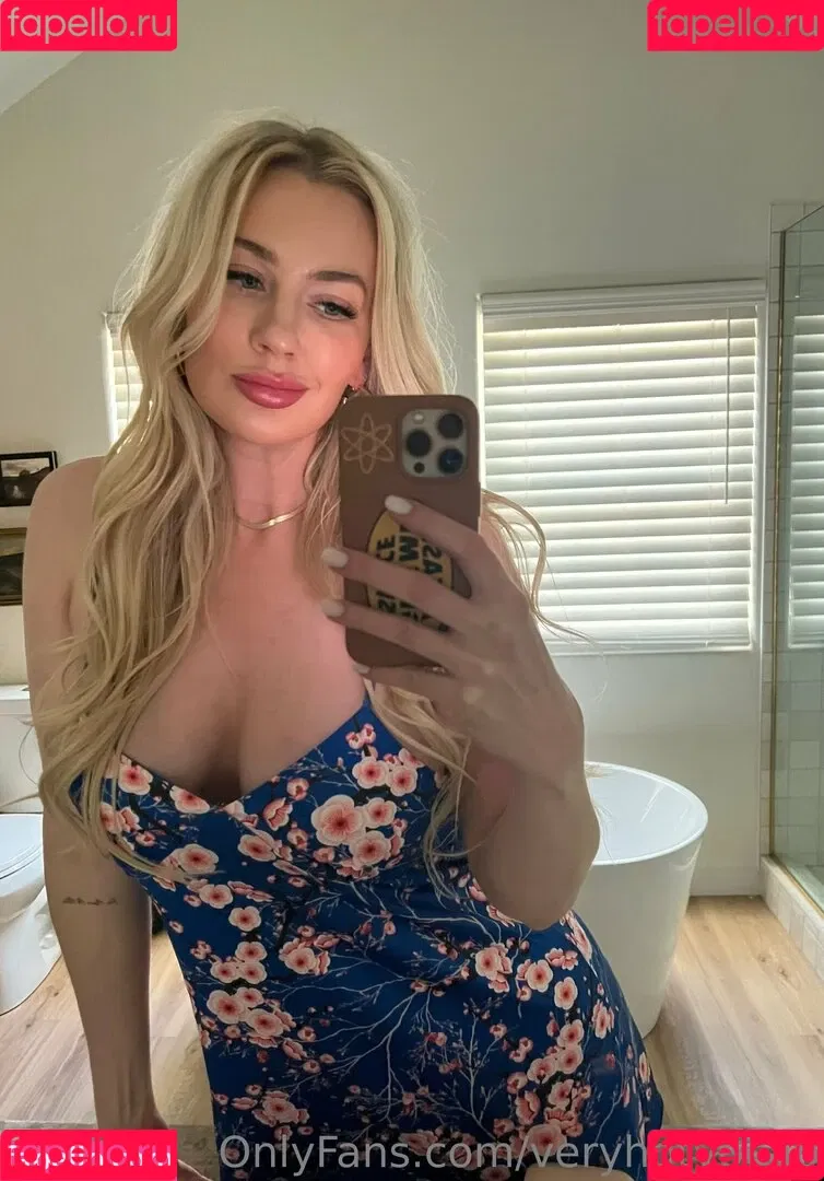 veryhotvocab Onlyfans Photo Gallery 