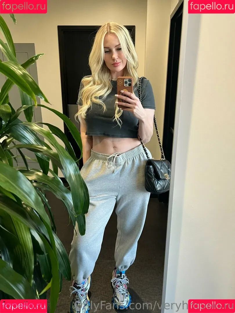 veryhotvocab Onlyfans Photo Gallery 