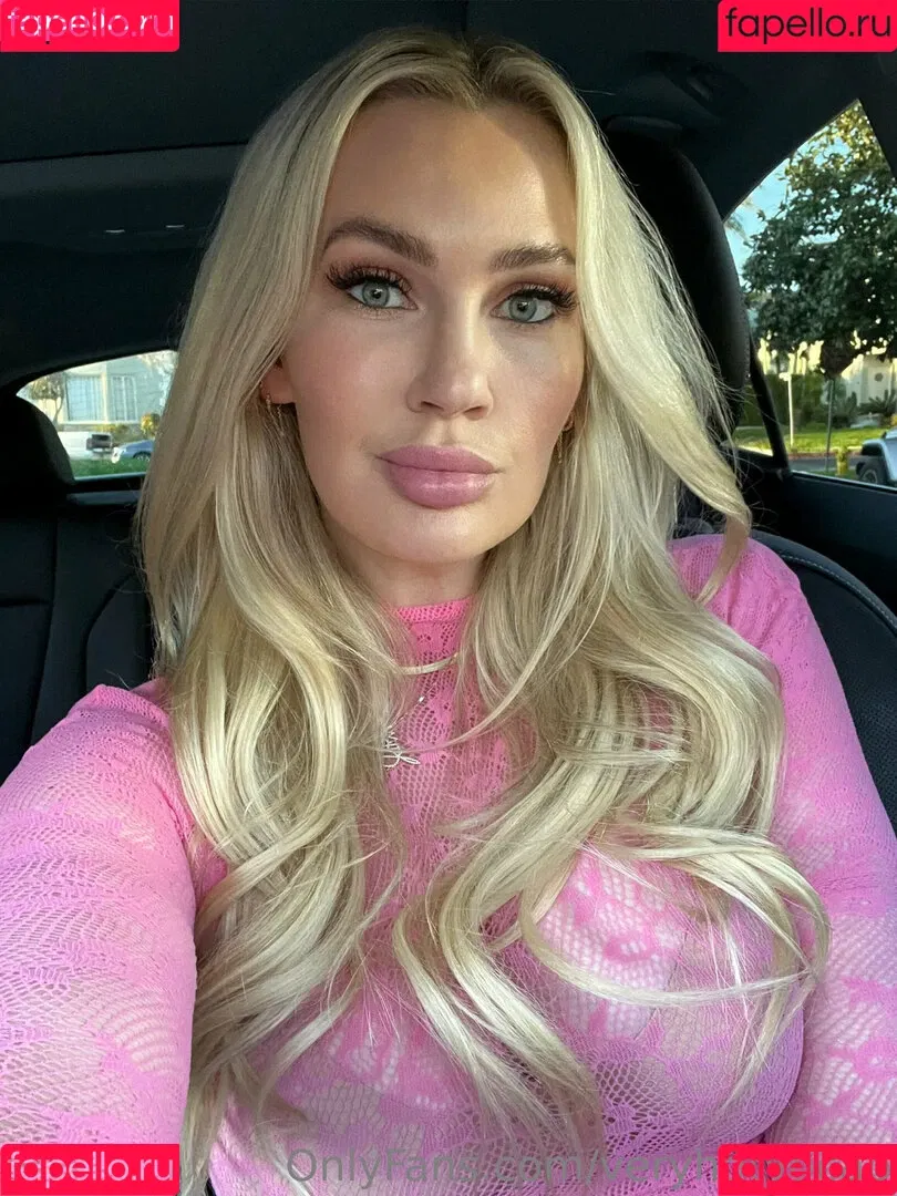 veryhotvocab Onlyfans Photo Gallery 