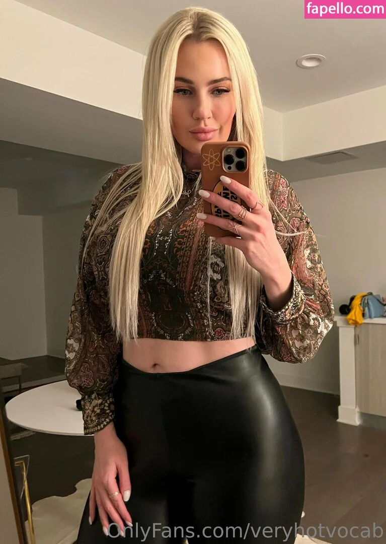 veryhotvocab Onlyfans Photo Gallery 