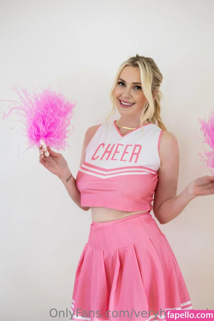 veryhotvocab Onlyfans Photo Gallery 