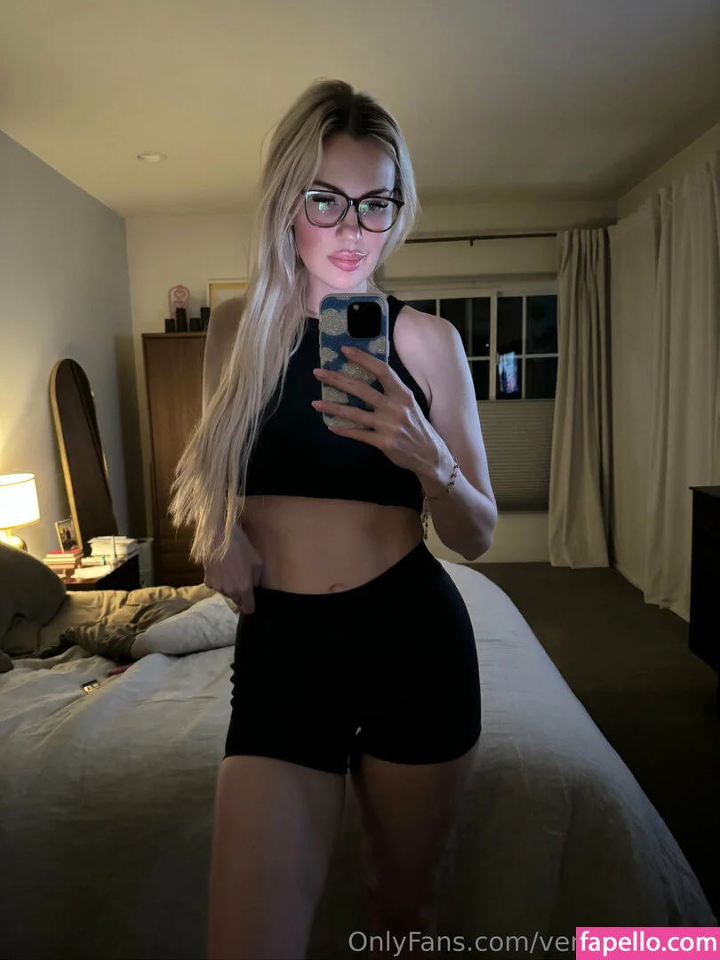 veryhotvocab Onlyfans Photo Gallery 