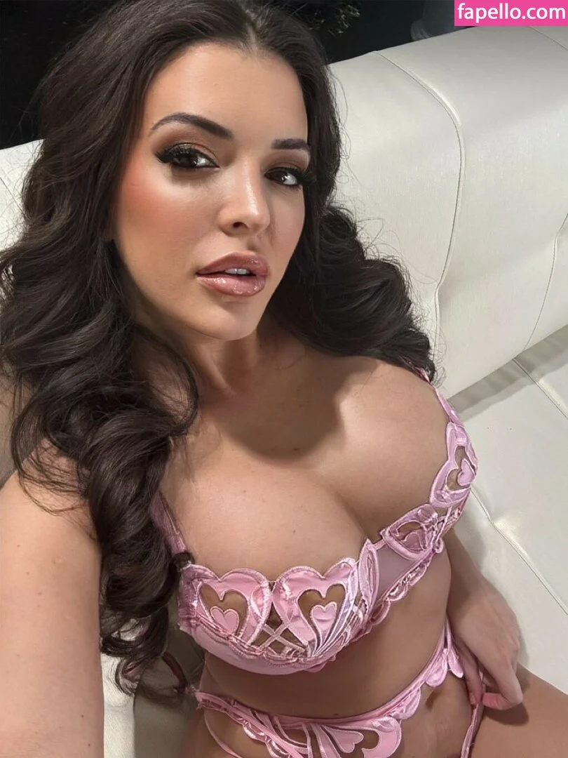 Elizabeth Skylar Onlyfans Photo Gallery 